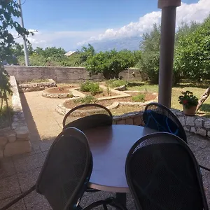 apartman-jovici.hotelinzadar.com/